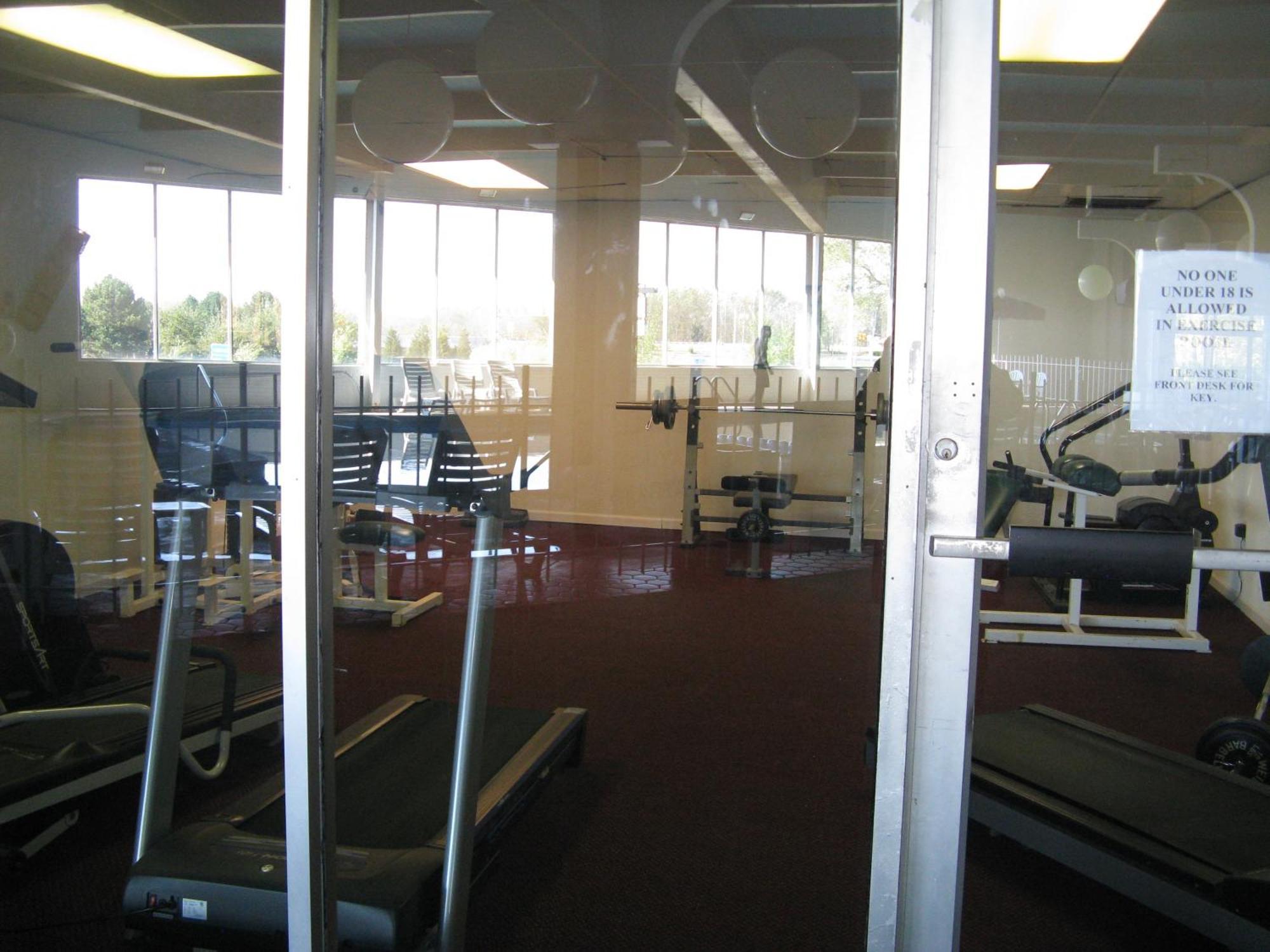 Howard Johnson By Wyndham Saint Joseph Benton Harbor Fasilitas foto